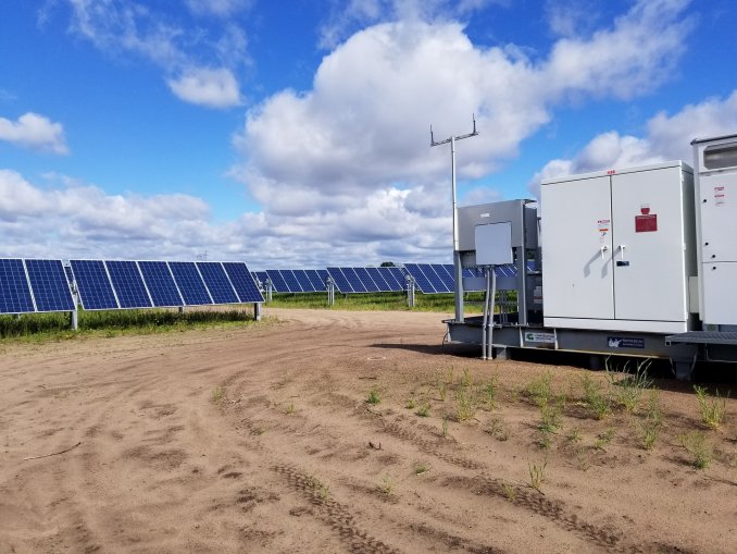String Inverter vs. Microinverter: Pros and Cons to Consider