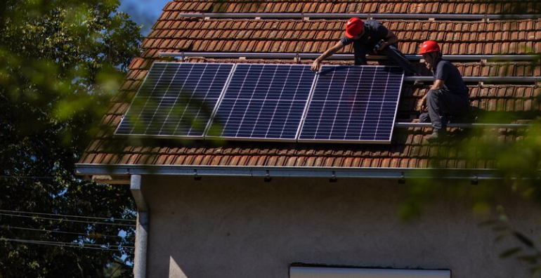 Roof Replacement and Solar Installation: A Comprehensive Guide